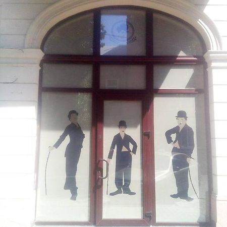 Chaplin Hotel Lviv Exterior photo